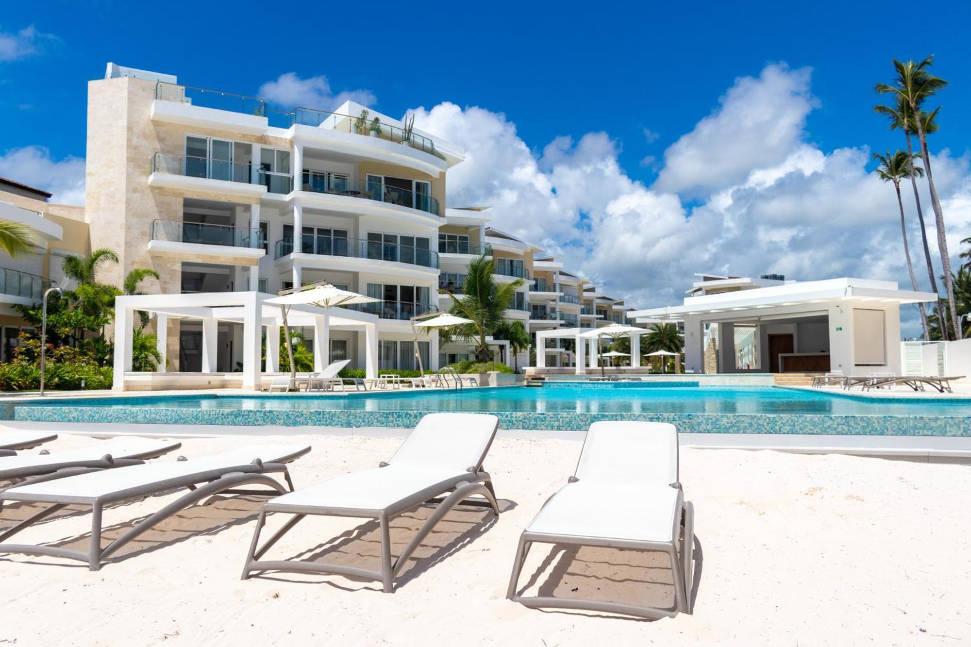Family Getaway Apartment - Right On The Beach Punta Cana Dış mekan fotoğraf